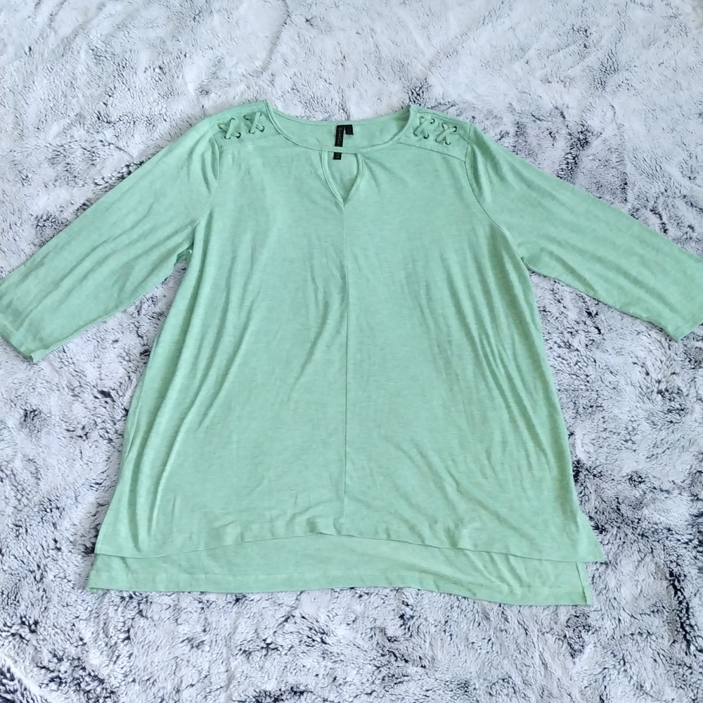 Women's Allie and Rob green tunic size 2X
